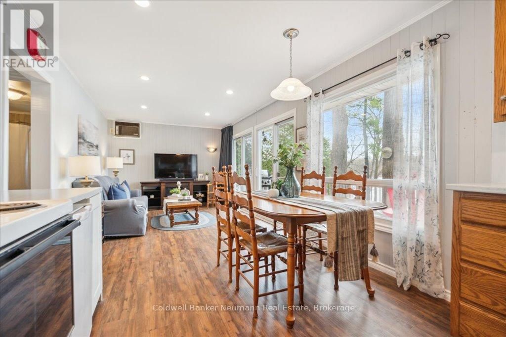 1012 TENTH STREET Image 15