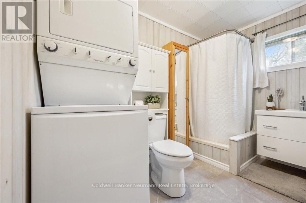 1012 TENTH STREET Image 22