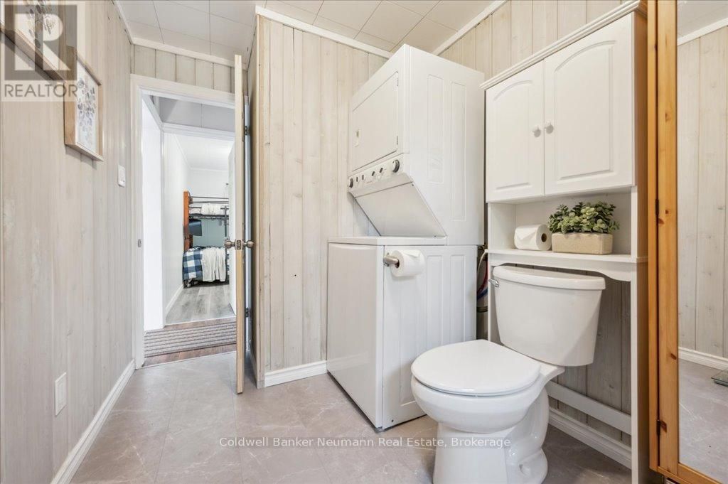 1012 TENTH STREET Image 24