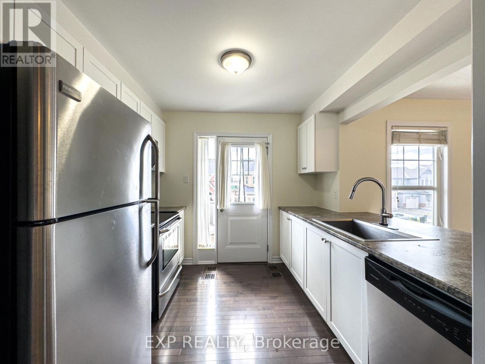 112 PENNANT AVENUE Image 10