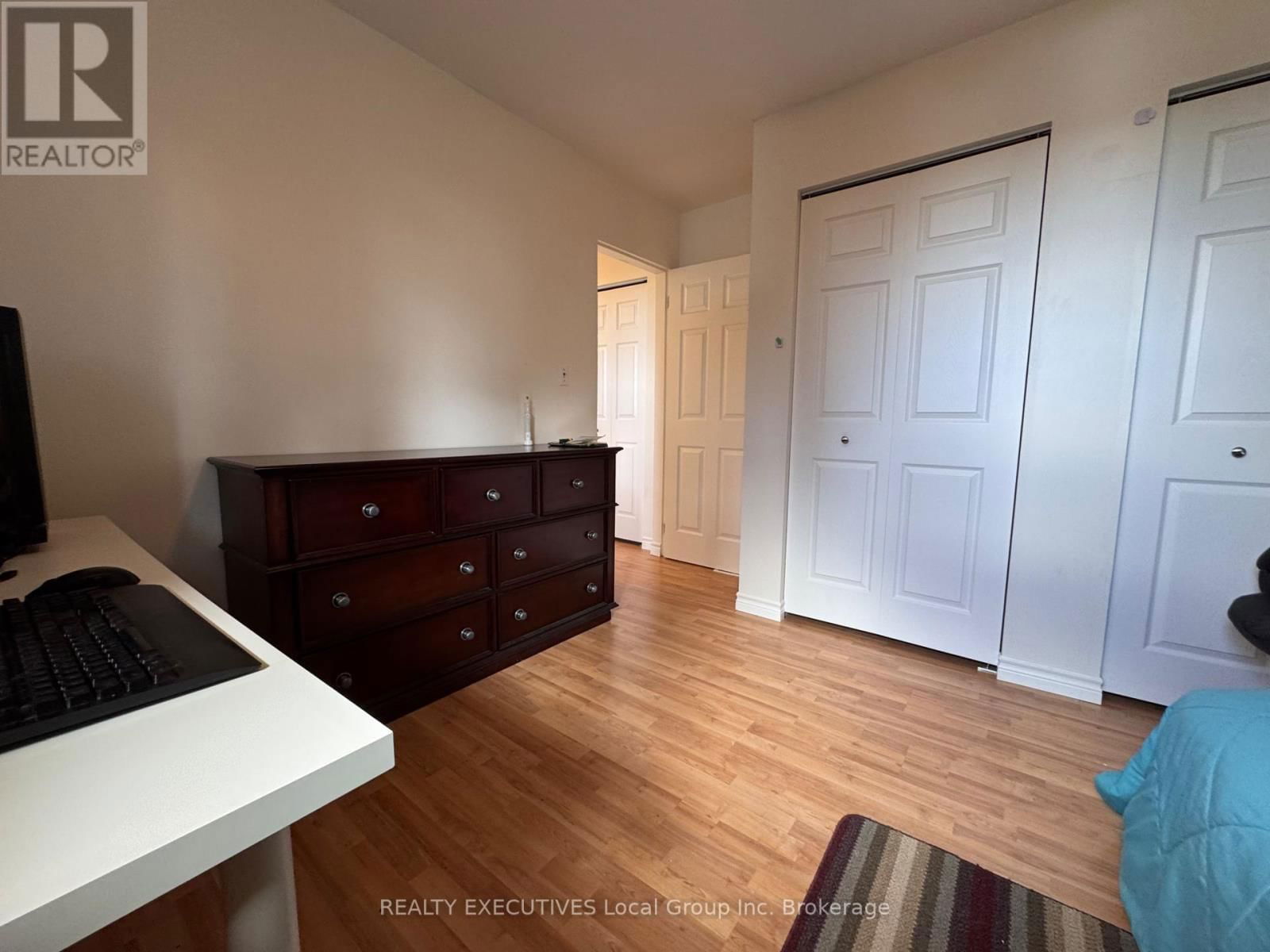 1052 EVANSVILLE DRIVE Image 20