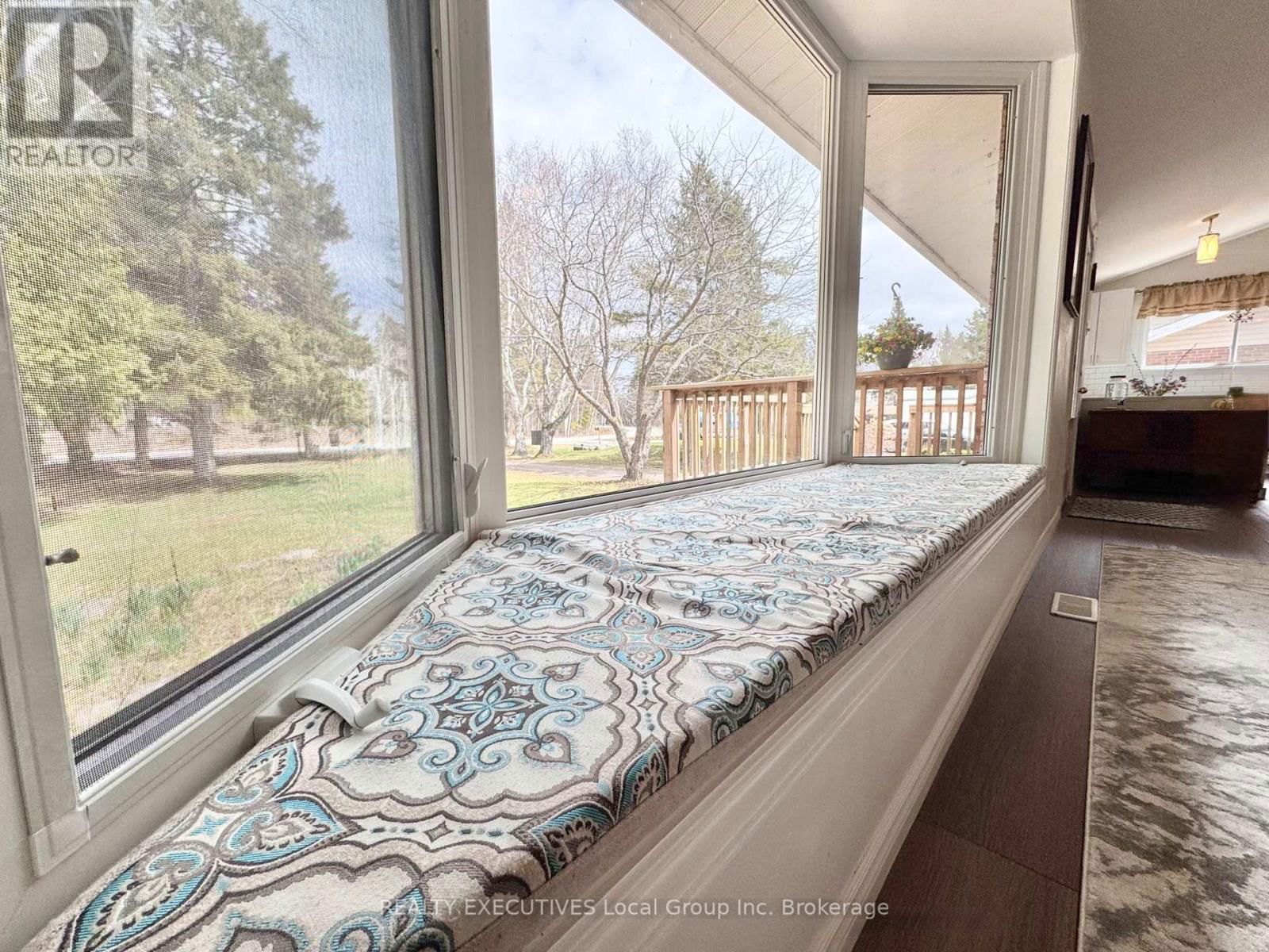 1052 EVANSVILLE DRIVE Image 22