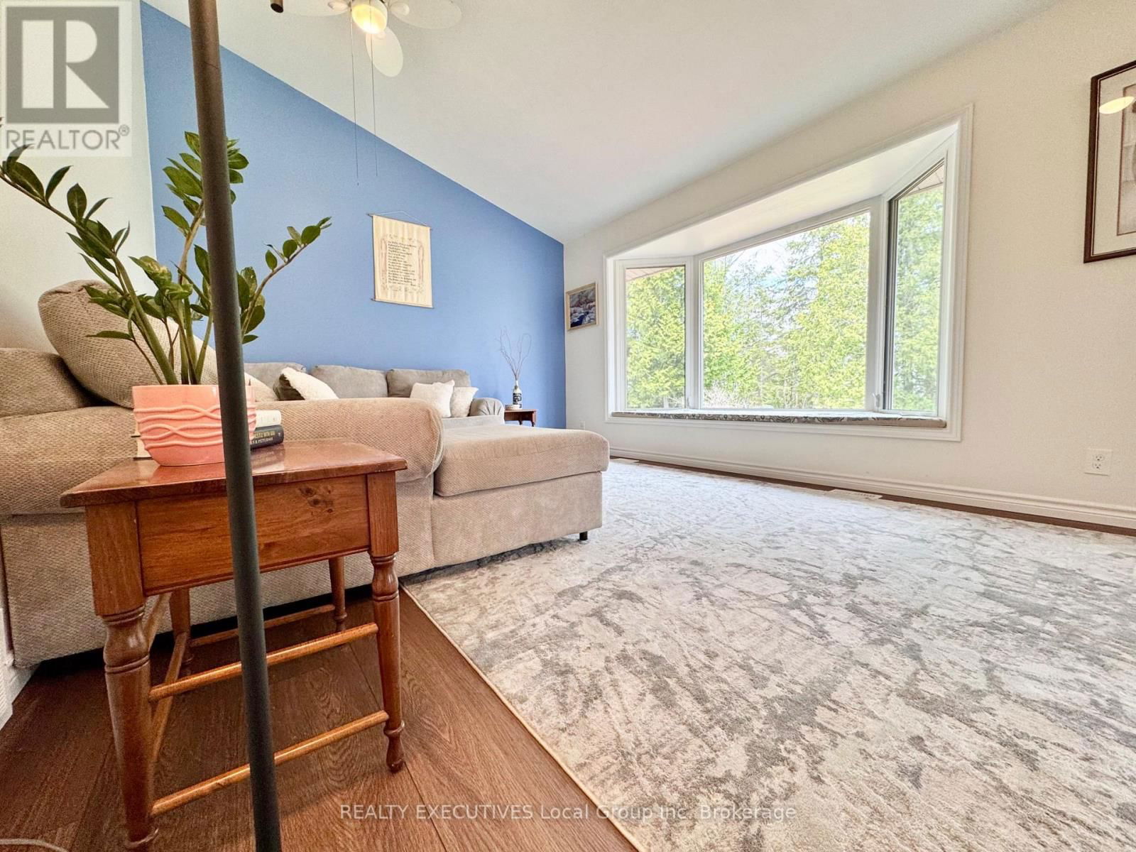 1052 EVANSVILLE DRIVE Image 23