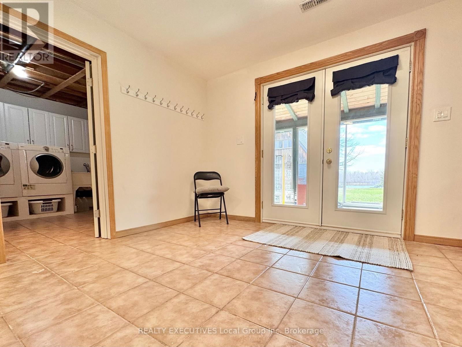 1052 EVANSVILLE DRIVE Image 27