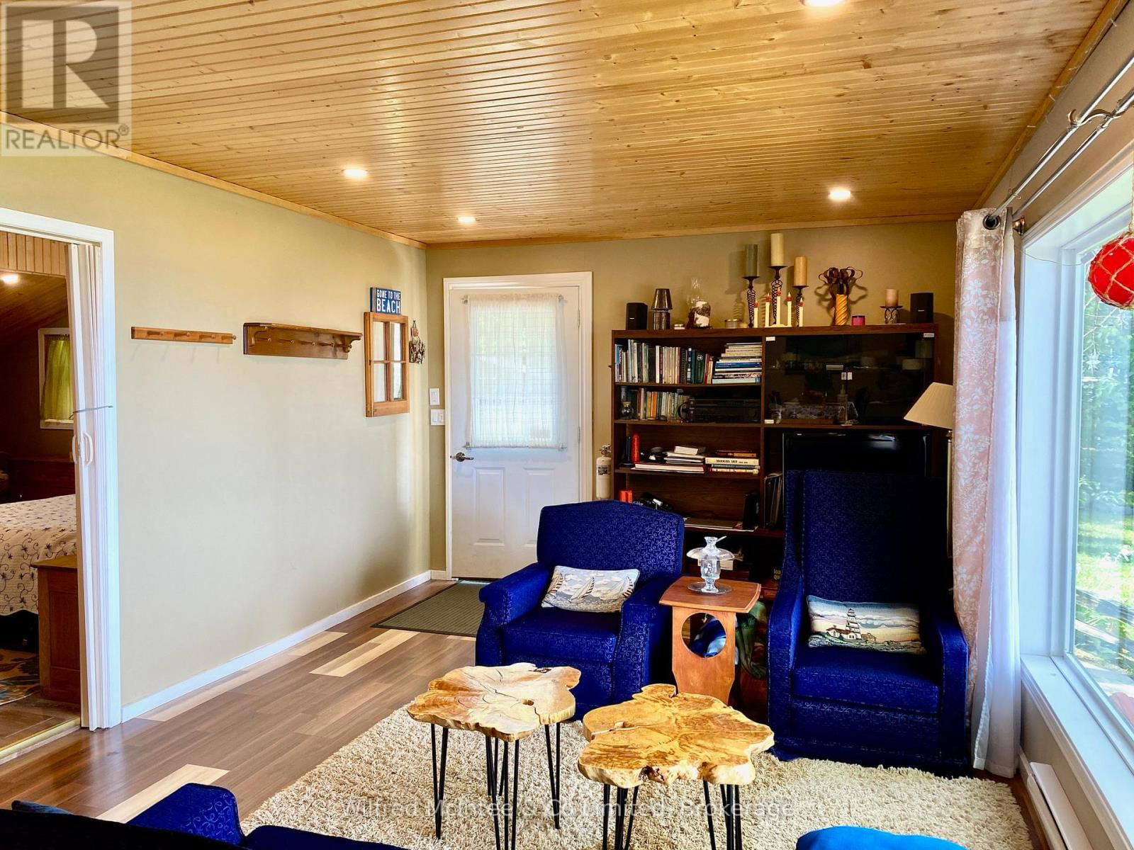 61 WAHBEZEE DRIVE Image 25