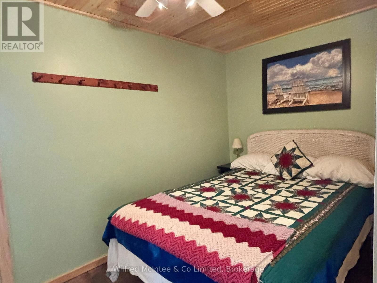 61 WAHBEZEE DRIVE Image 37