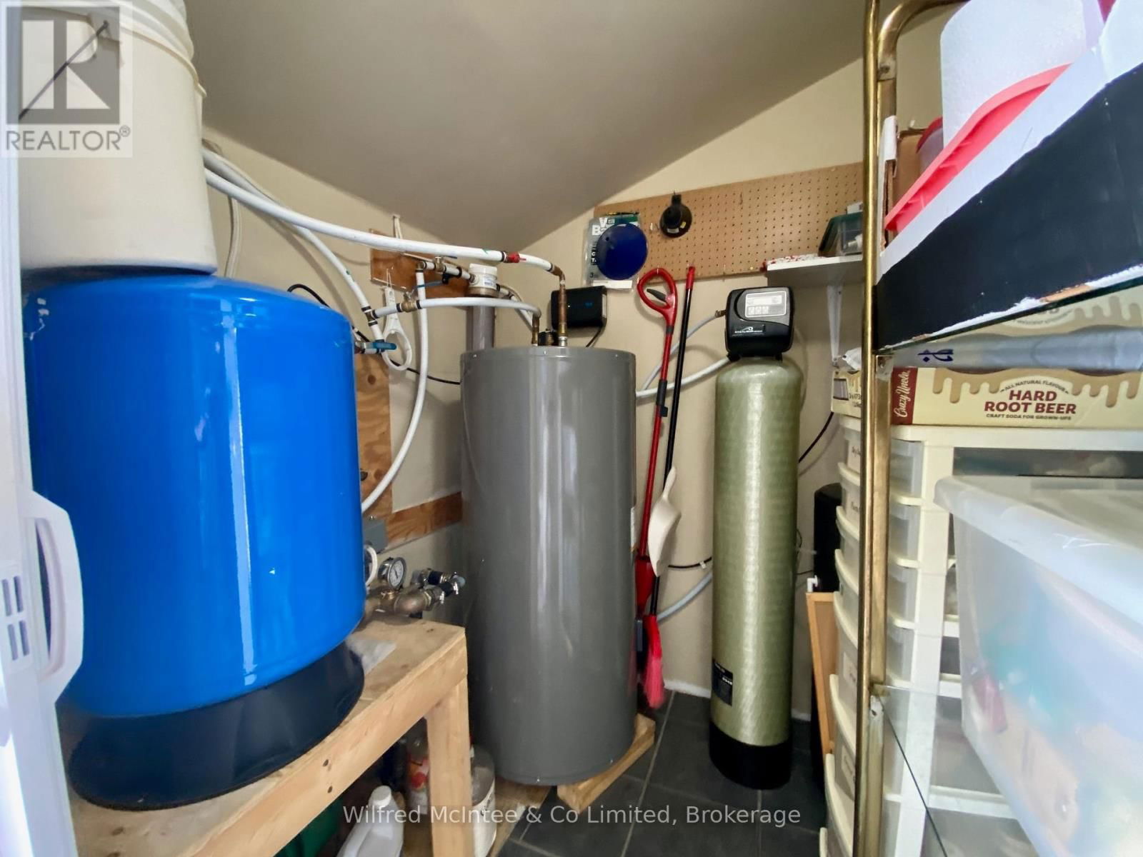 61 WAHBEZEE DRIVE Image 40