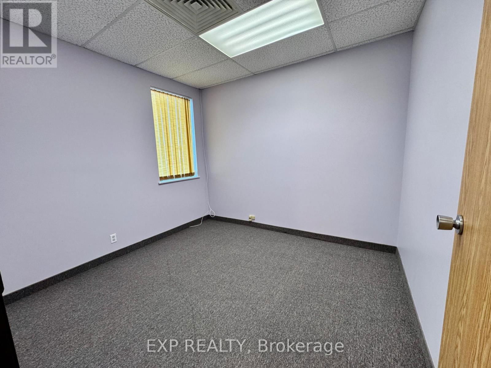 102 - 4701 SAINT CLAIR AVENUE Image 8