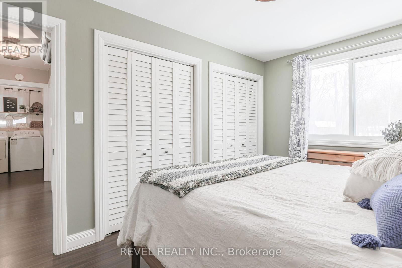 34 WILLIAM STREET Image 16