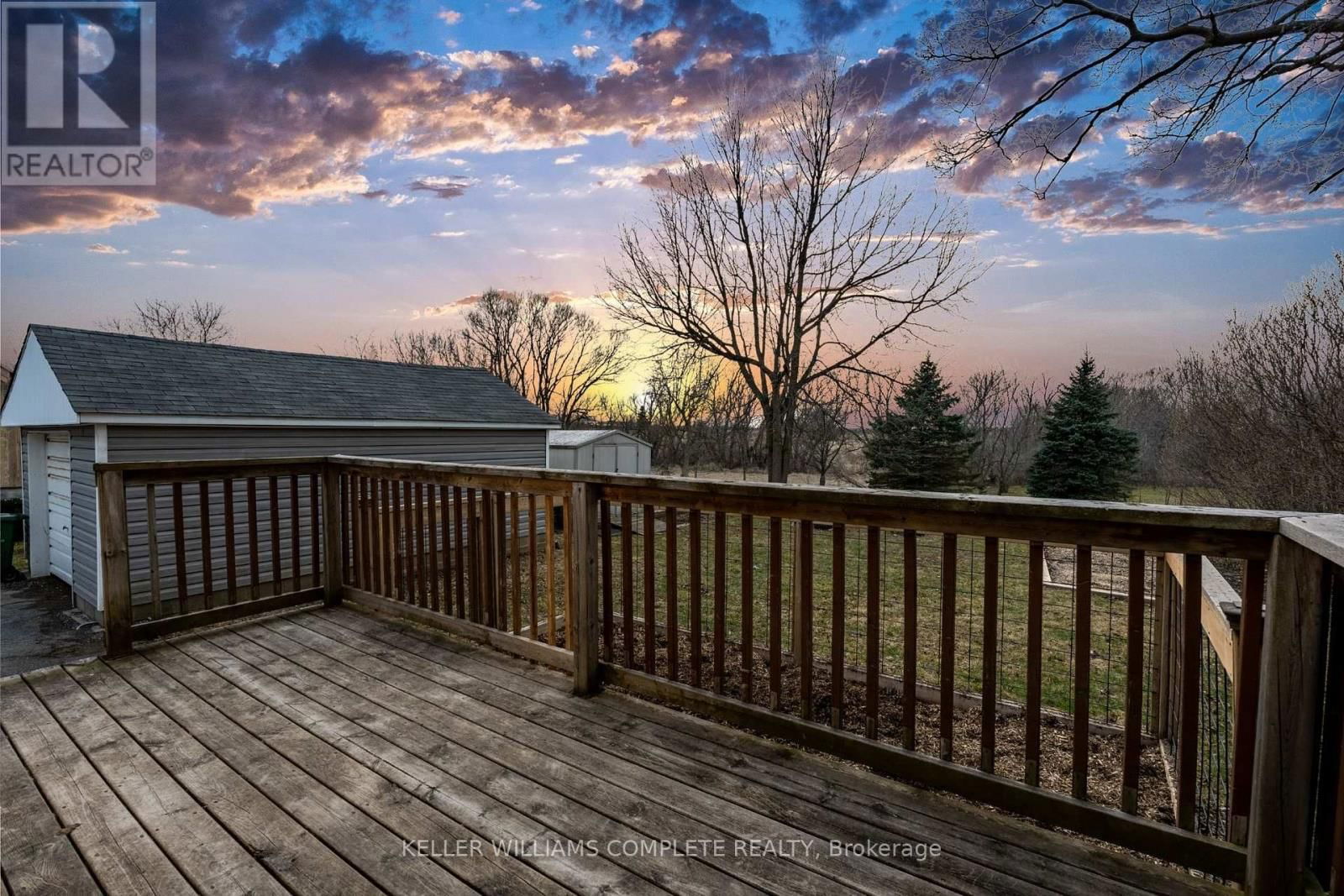 2812 UPPER JAMES STREET Image 14