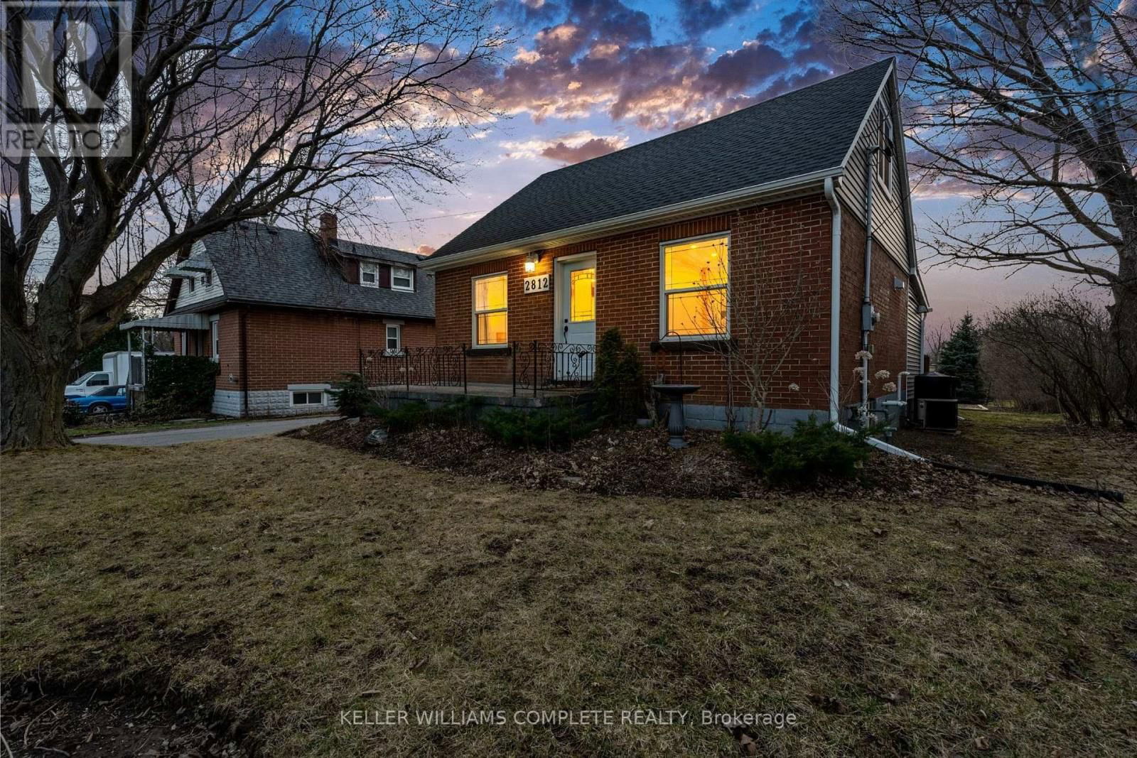 2812 UPPER JAMES STREET Image 16