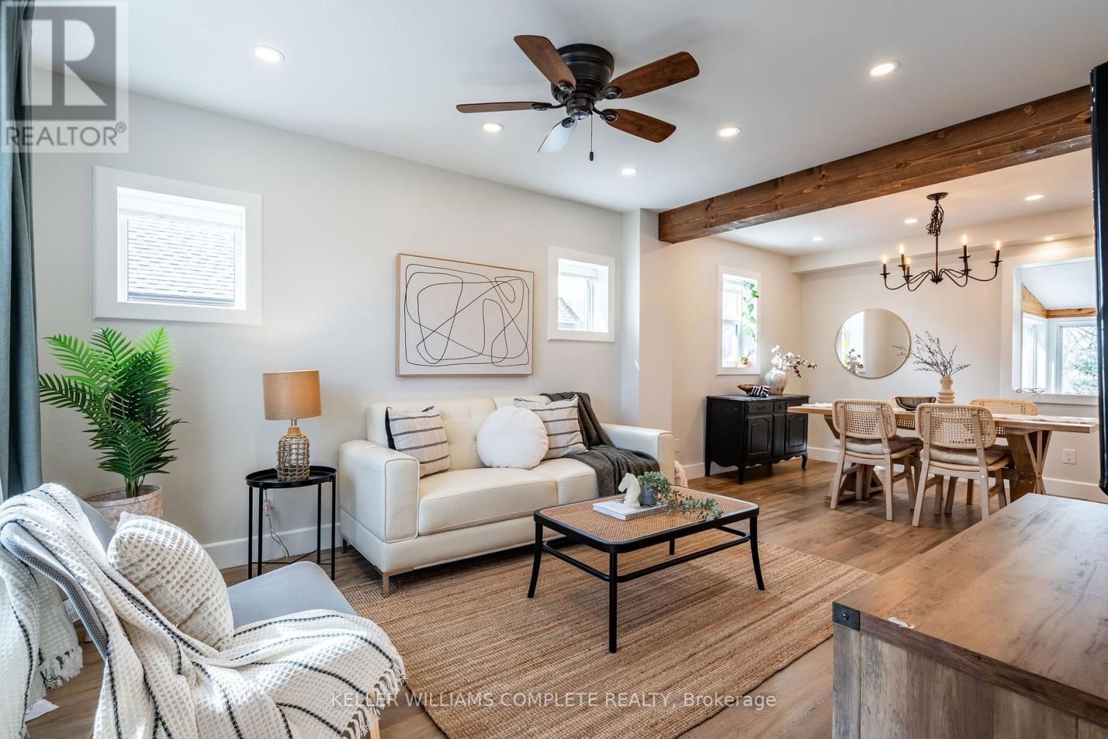 2812 UPPER JAMES STREET Image 18