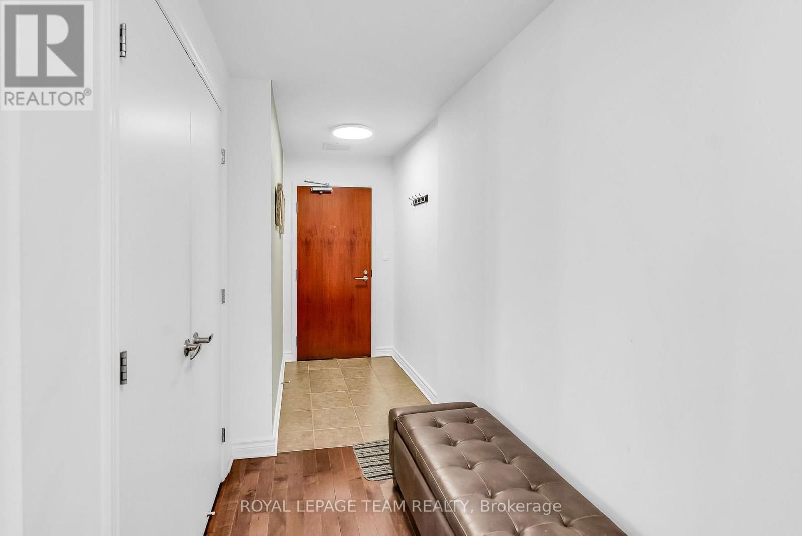 413 - 575 BYRON AVENUE Image 30