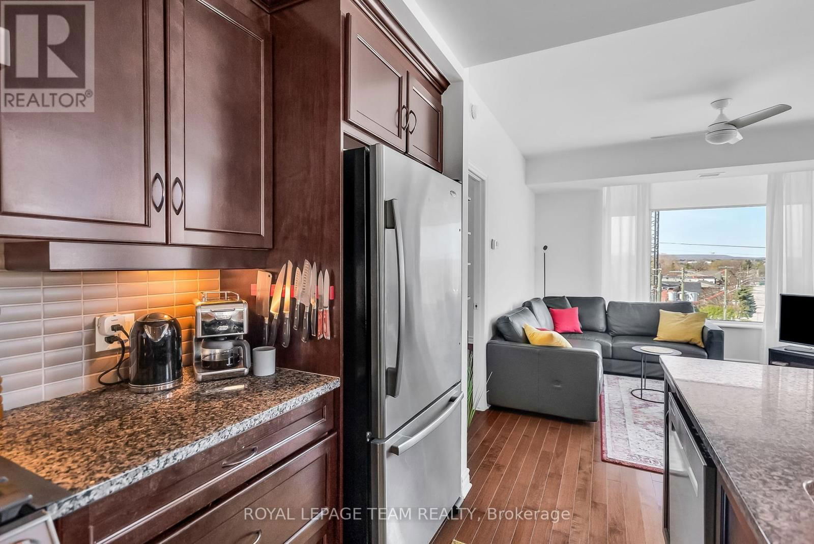 413 - 575 BYRON AVENUE Image 9