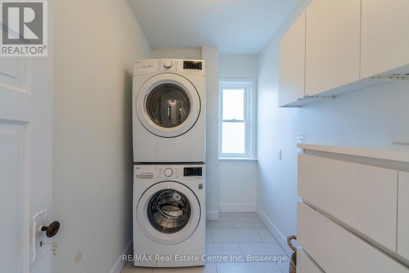 120 CAMERON STREET NORTH Image 22
