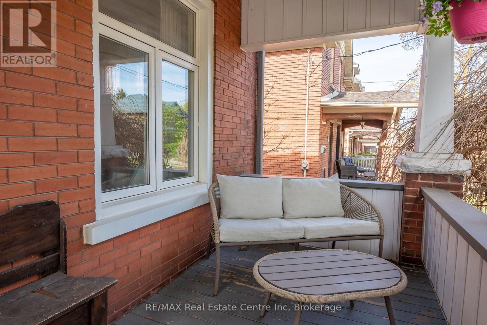 120 CAMERON STREET NORTH Image 6