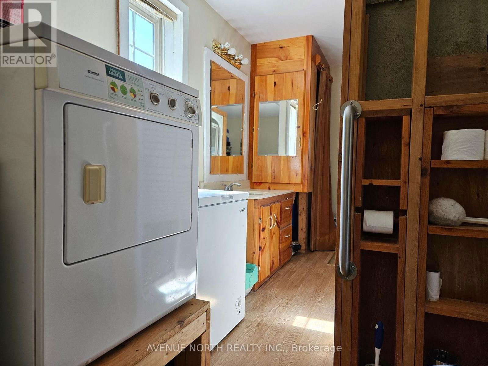 993 CORKTOWN ROAD Image 16