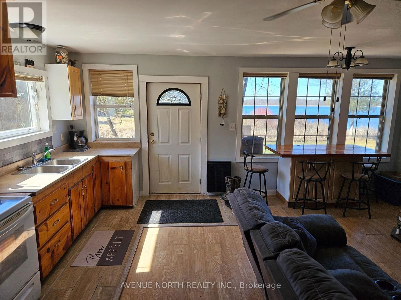 993 CORKTOWN ROAD Image 3