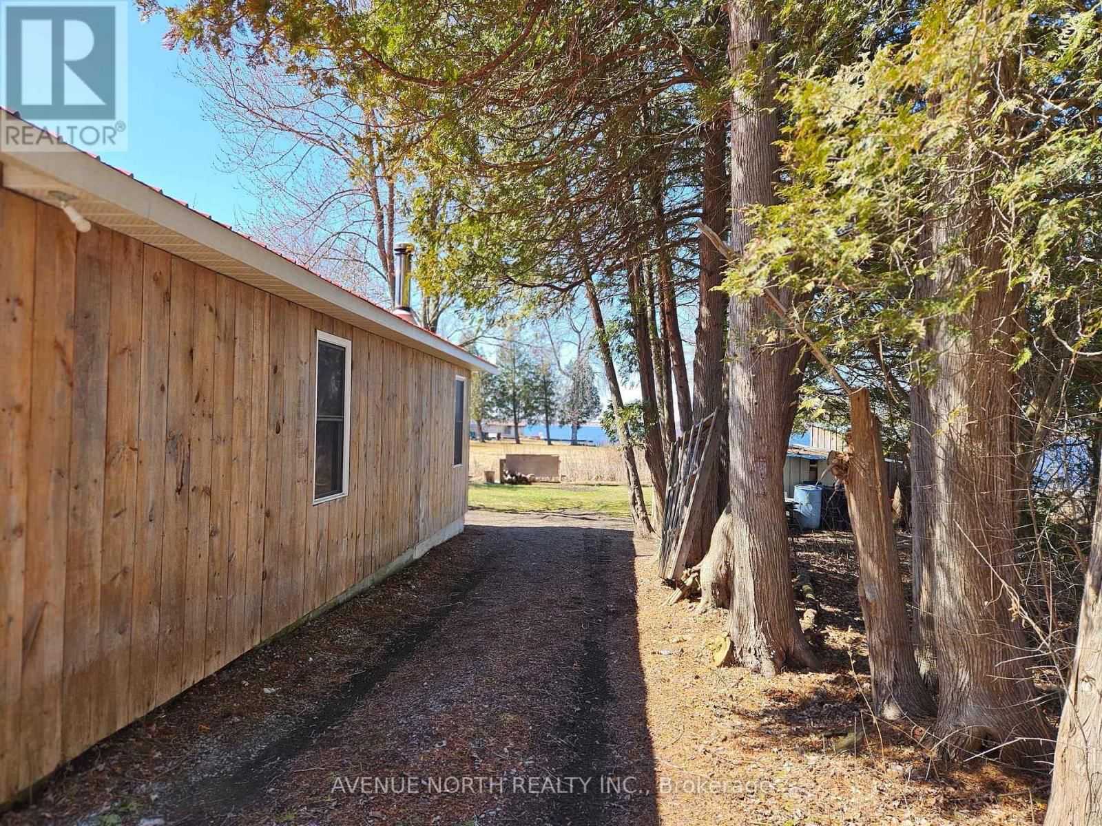 993 CORKTOWN ROAD Image 30