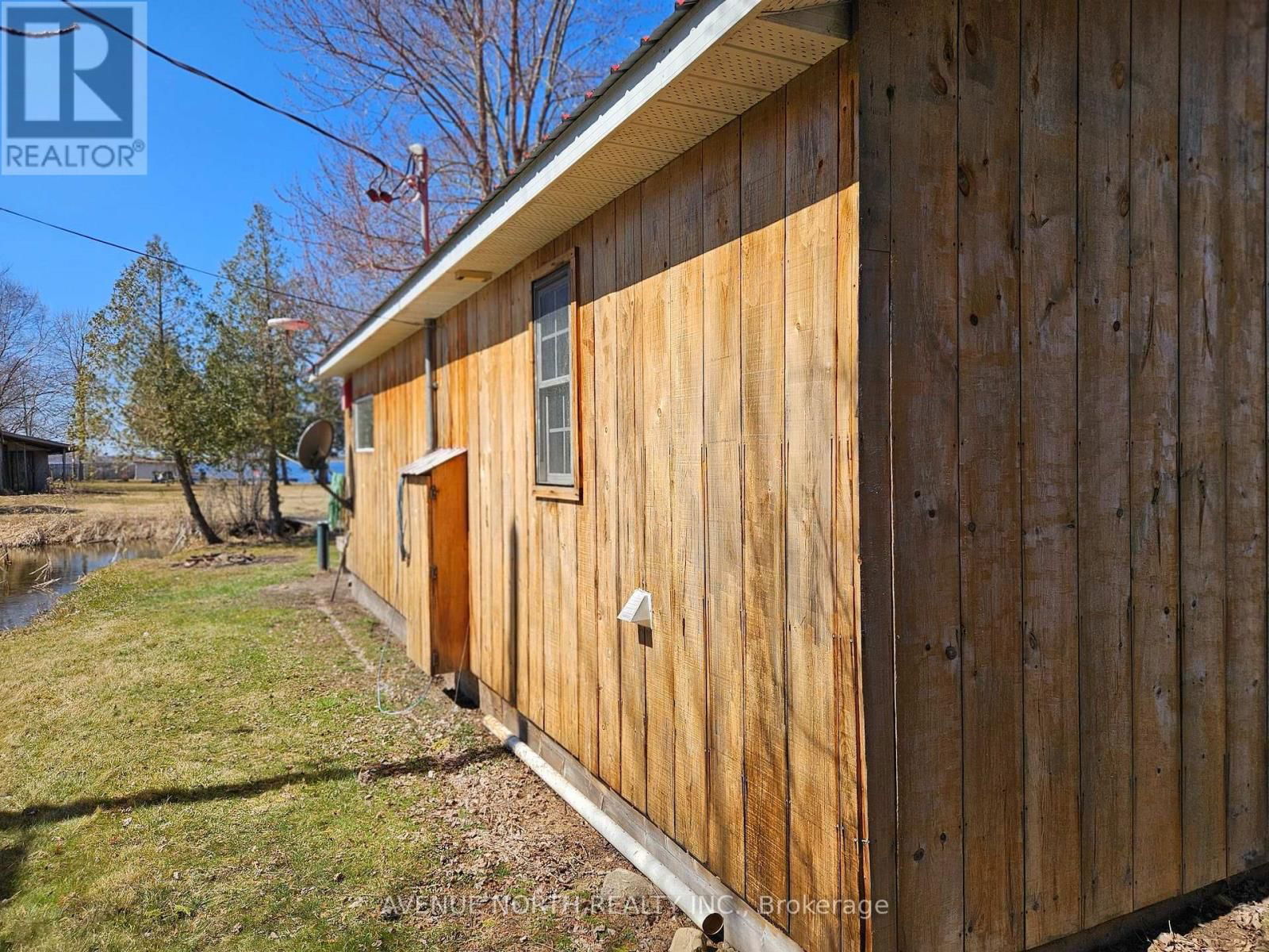 993 CORKTOWN ROAD Image 32