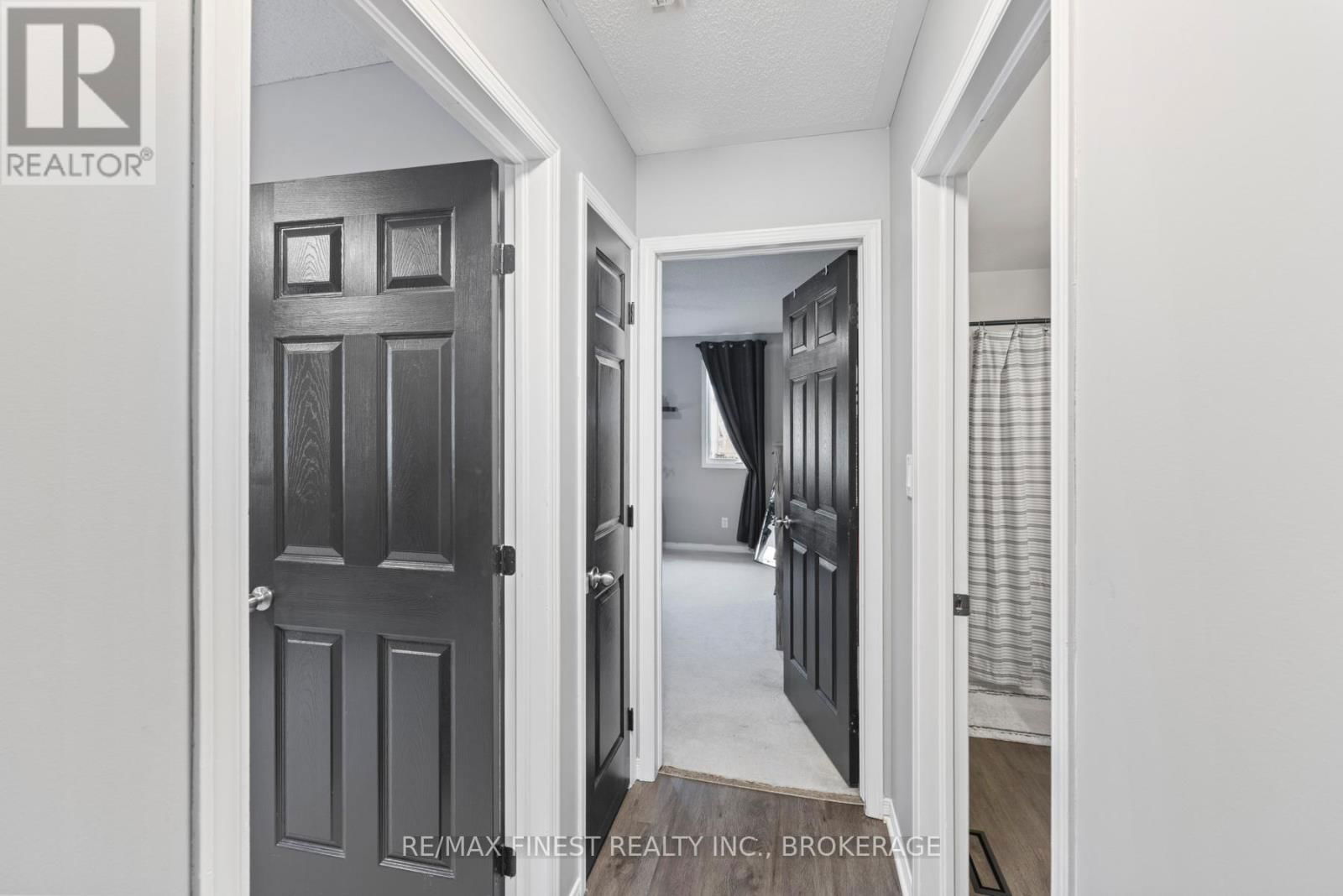 1001 BLUFFWOOD AVENUE Image 17