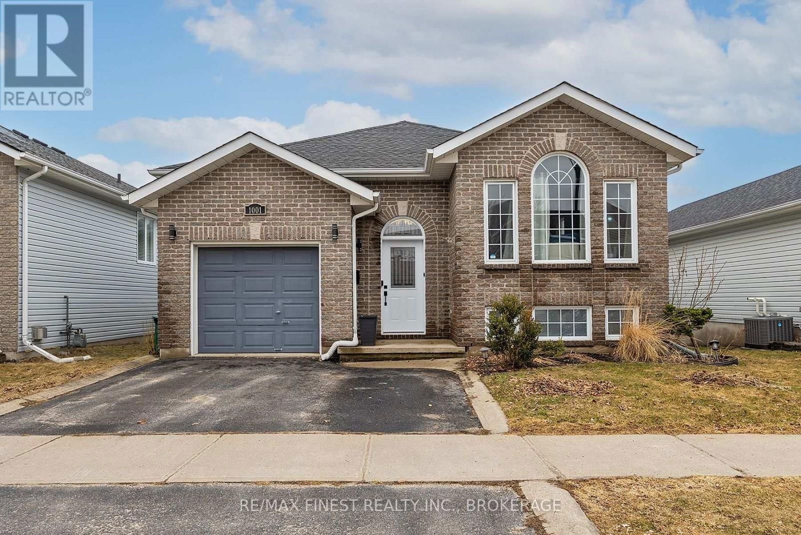 1001 BLUFFWOOD AVENUE Image 2