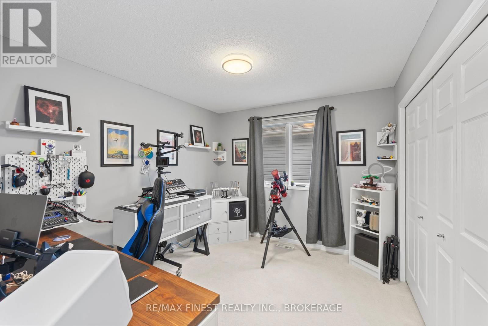 1001 BLUFFWOOD AVENUE Image 20