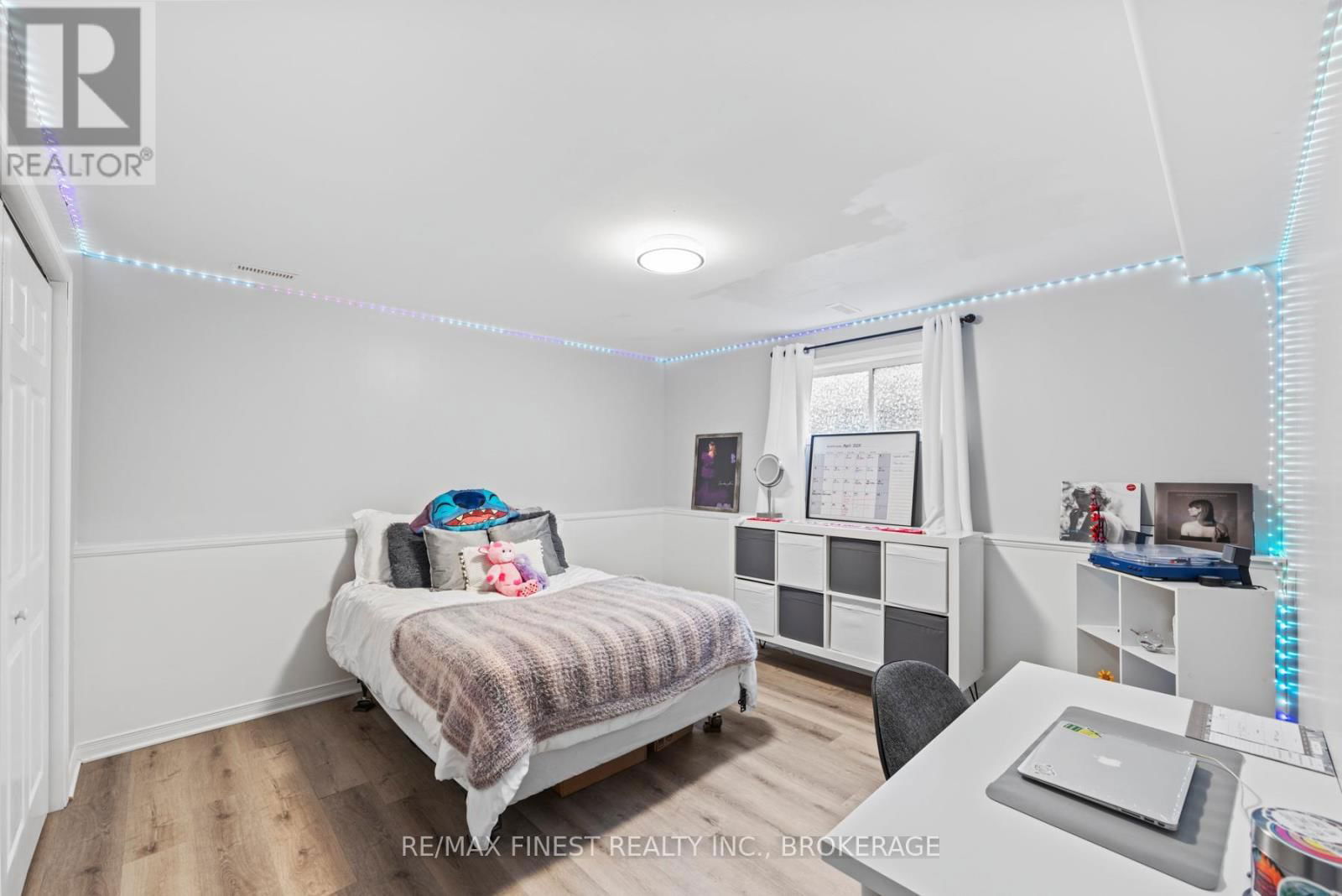 1001 BLUFFWOOD AVENUE Image 30