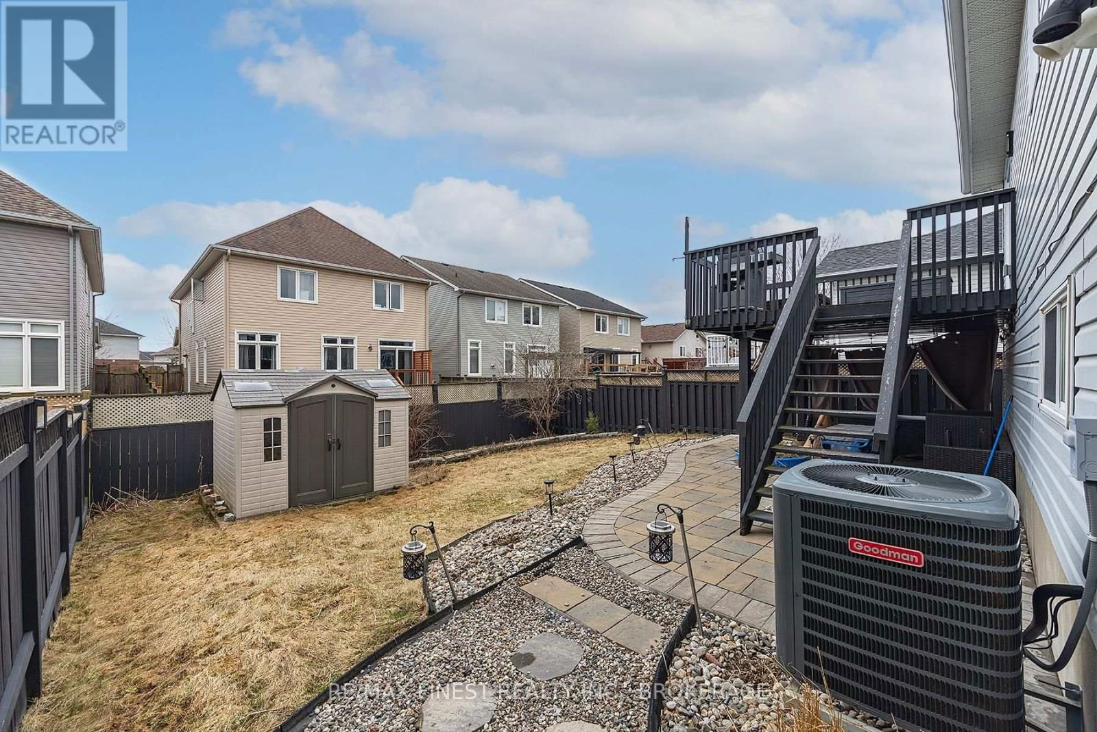 1001 BLUFFWOOD AVENUE Image 38
