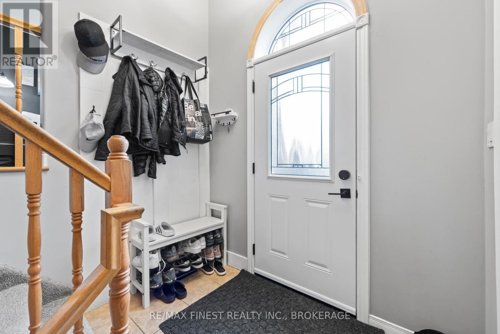 1001 BLUFFWOOD AVENUE Image 4