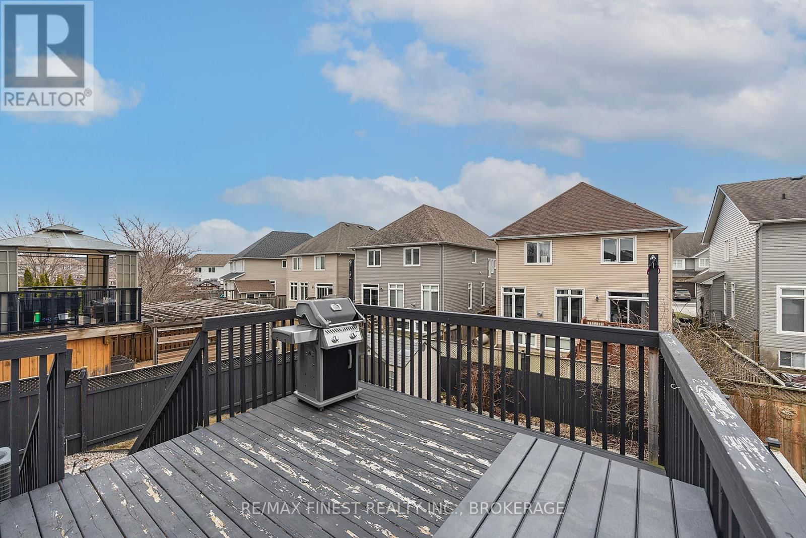 1001 BLUFFWOOD AVENUE Image 41
