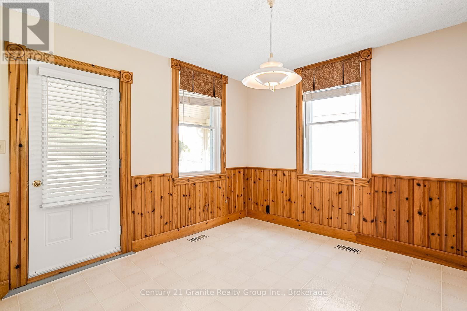 134 HIGHLAND STREET Image 17