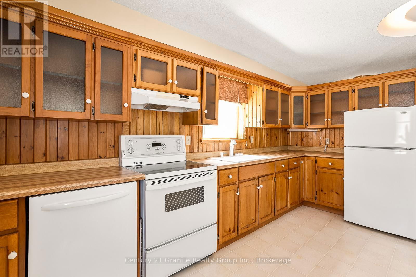 134 HIGHLAND STREET Image 18