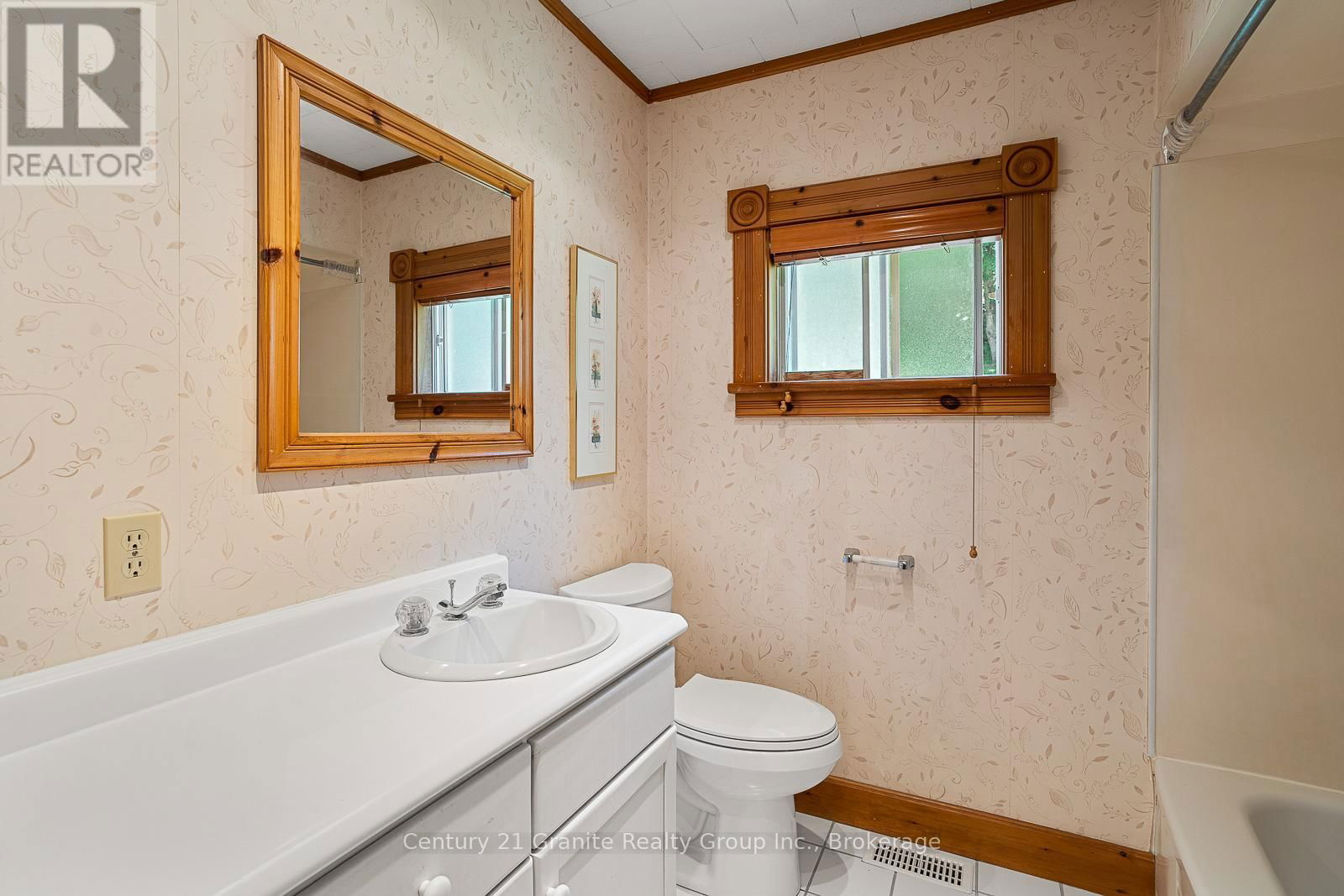 134 HIGHLAND STREET Image 8