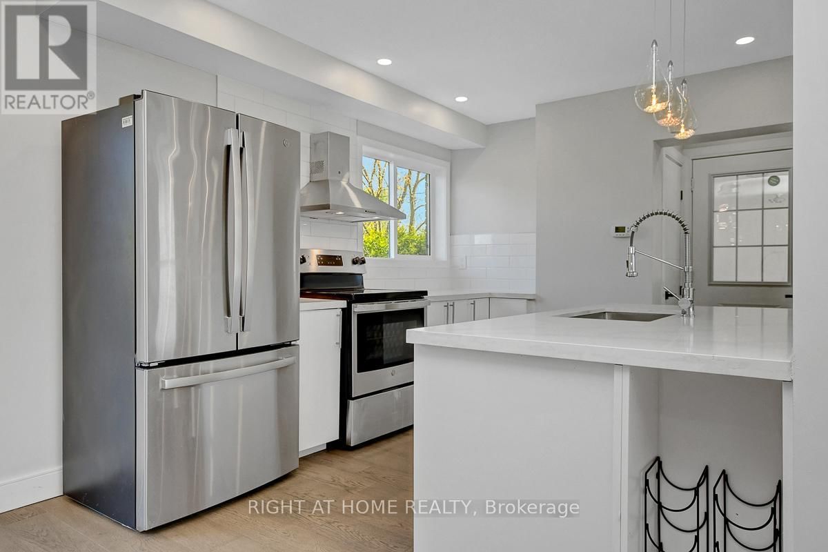 81 CANTER BOULEVARD Image 13