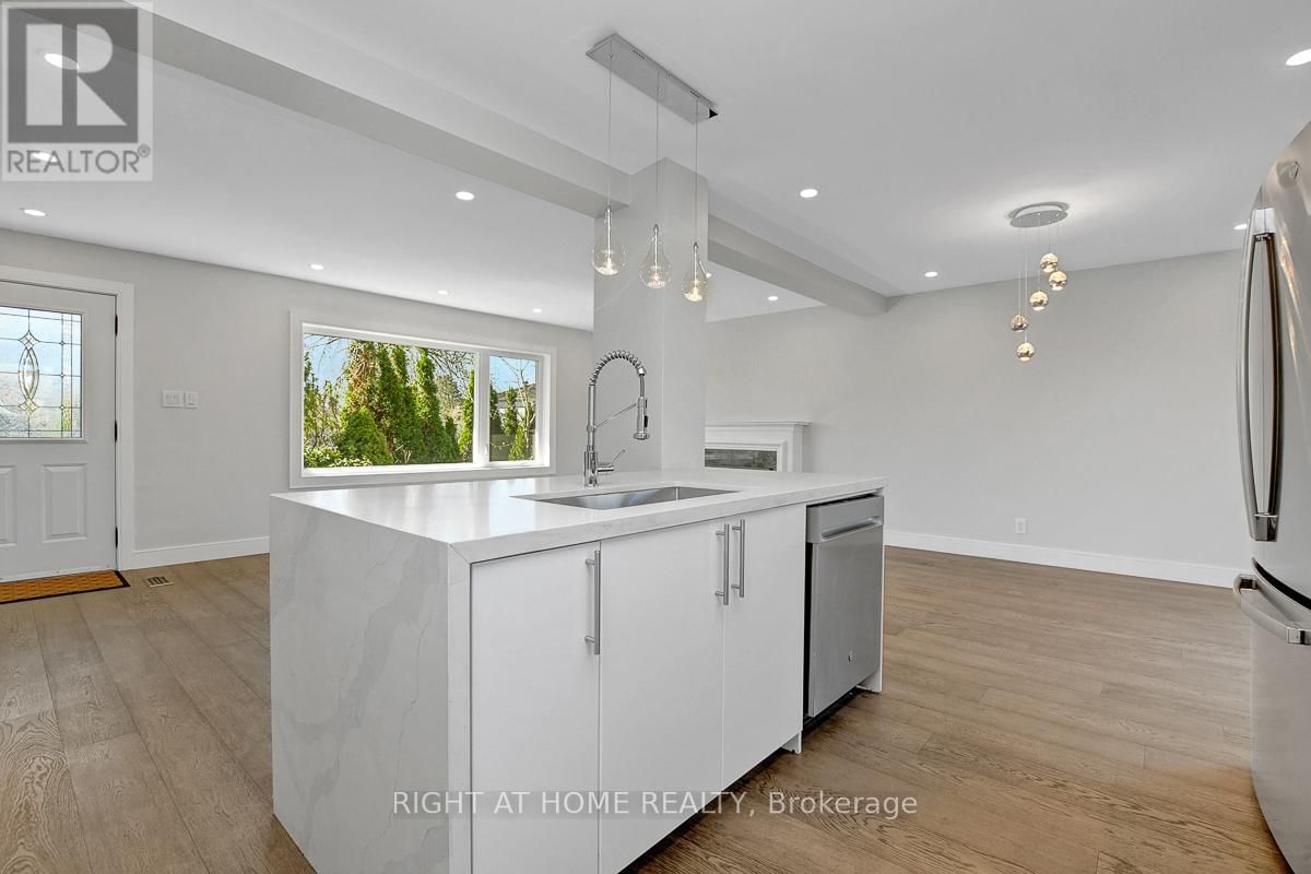 81 CANTER BOULEVARD Image 14