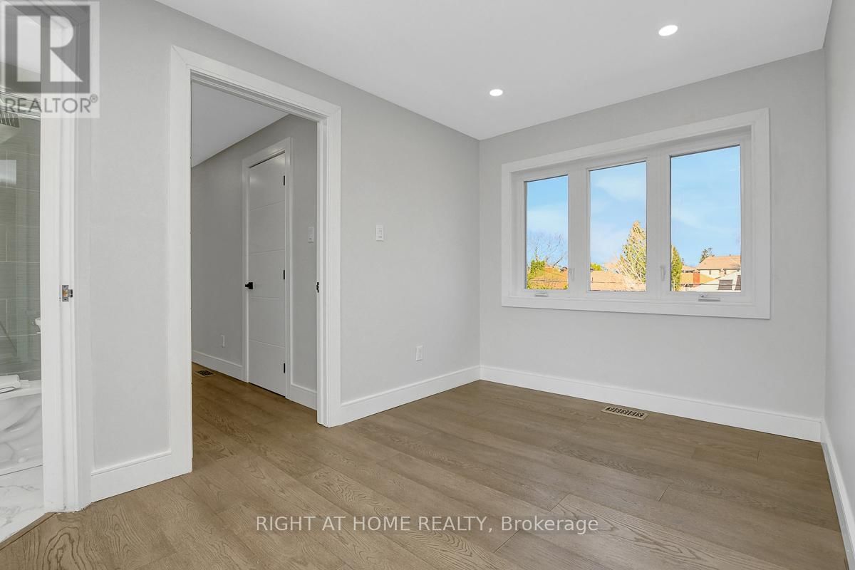 81 CANTER BOULEVARD Image 23