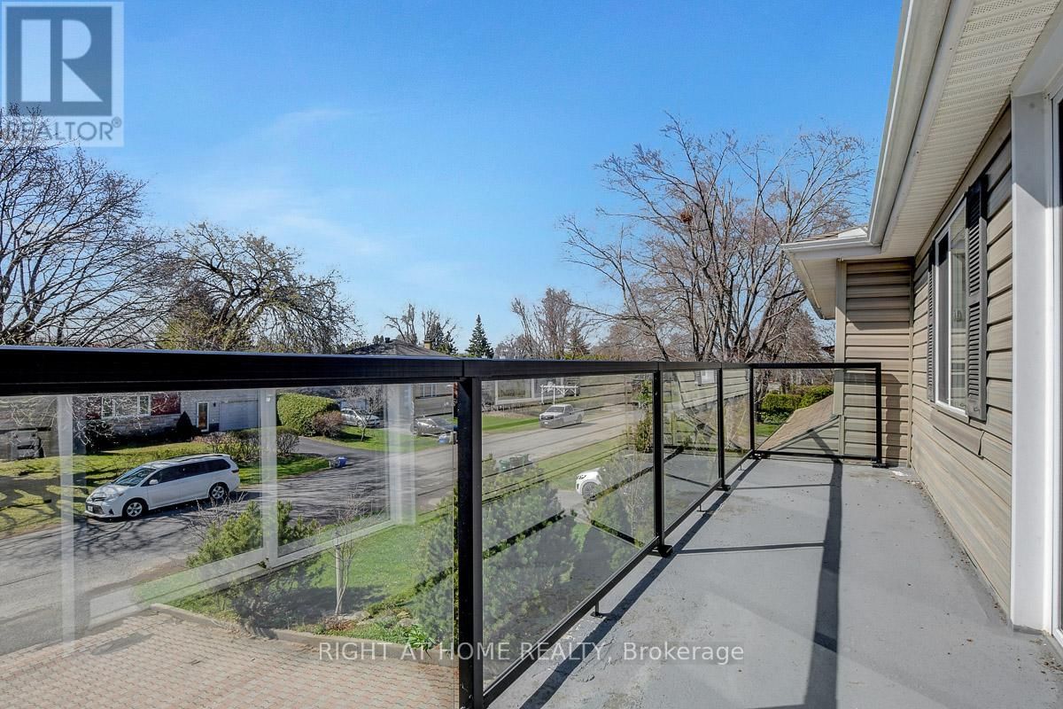 81 CANTER BOULEVARD Image 27