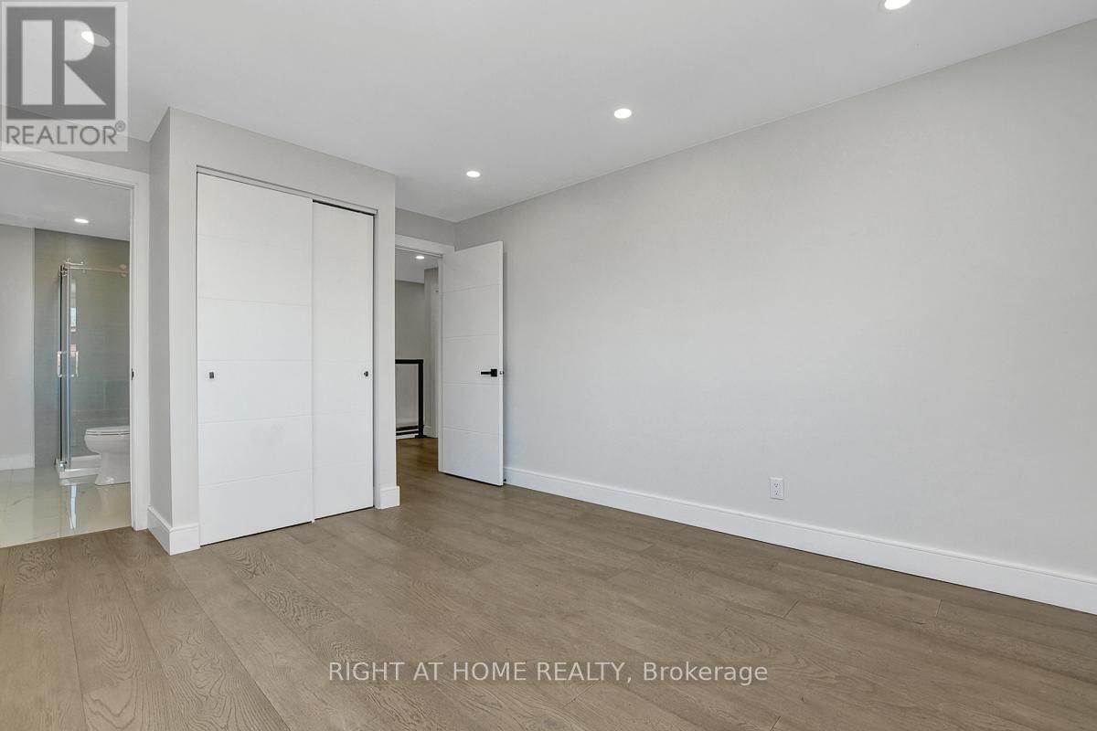 81 CANTER BOULEVARD Image 31