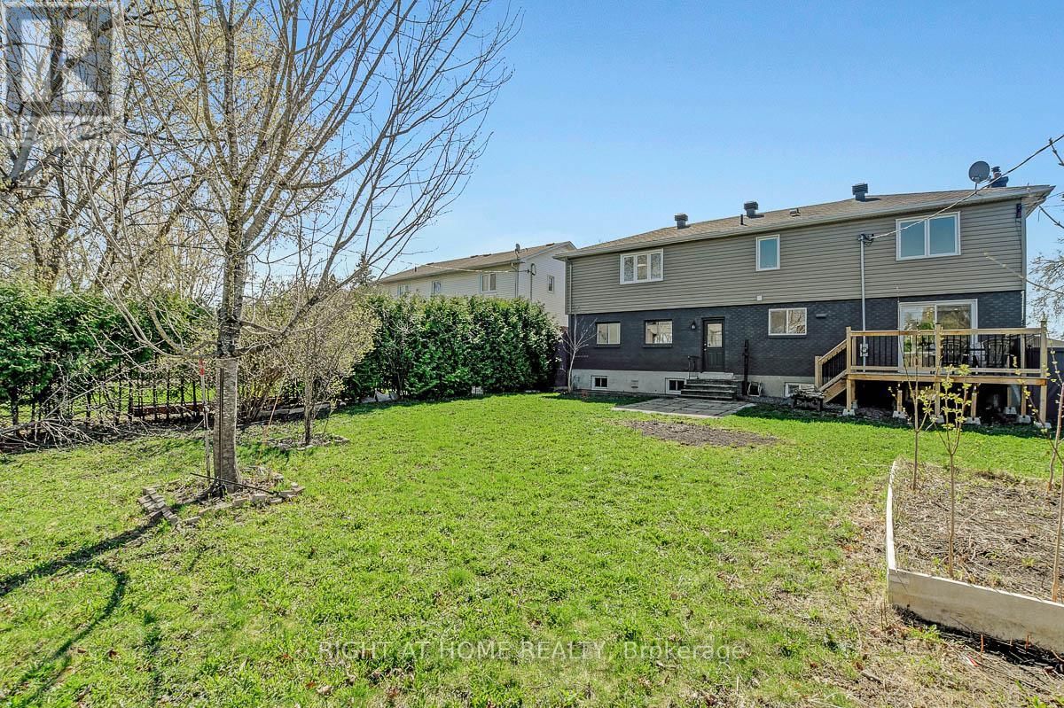 81 CANTER BOULEVARD Image 50
