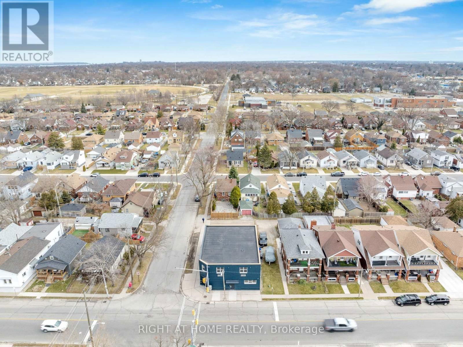 206 - 1804 DROUILLARD ROAD Image 18