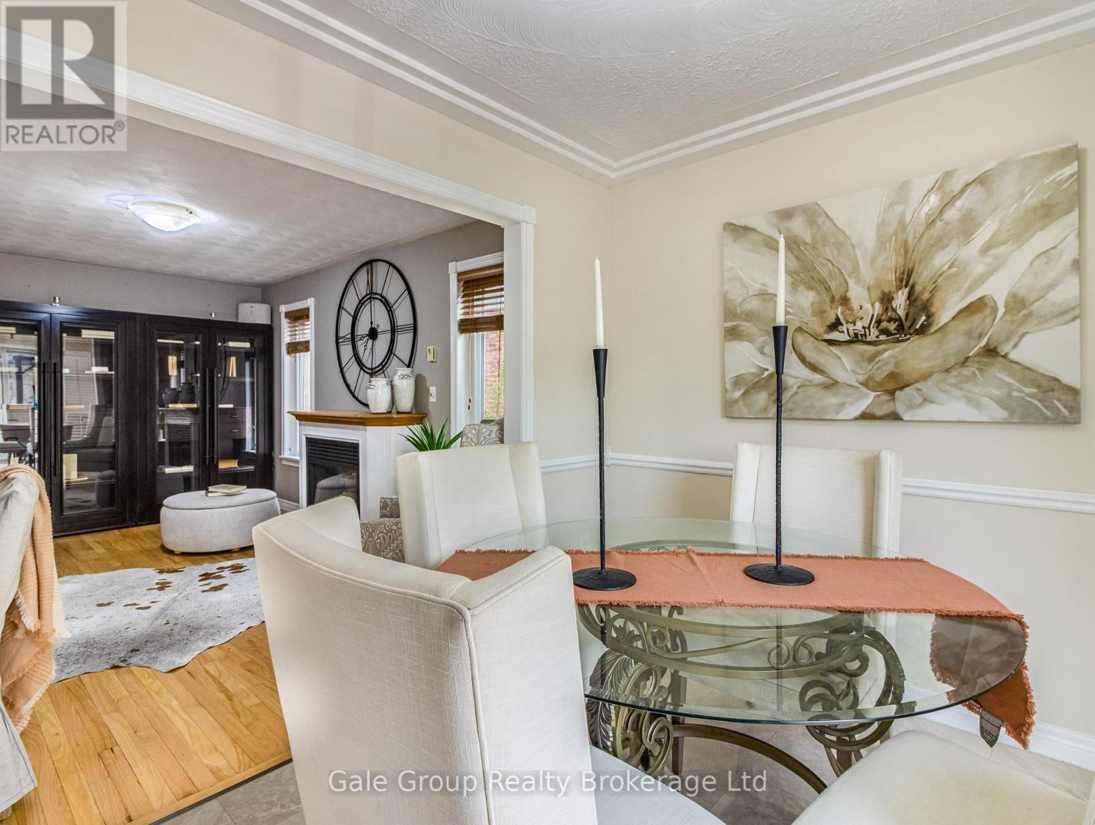 599 LANSDOWNE AVENUE Image 12
