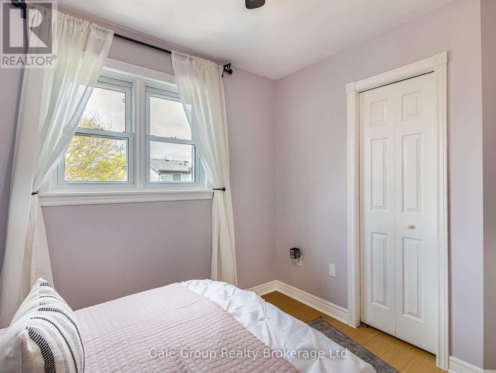 599 LANSDOWNE AVENUE Image 24