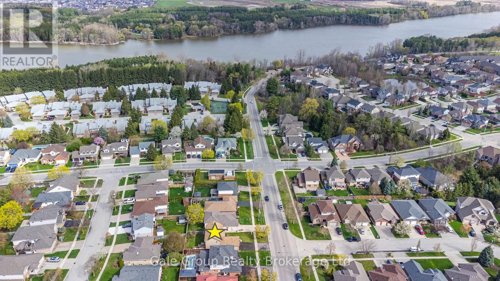 599 LANSDOWNE AVENUE Image 41