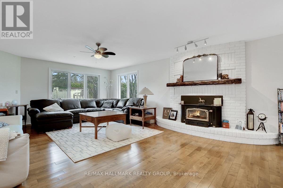 111 HUNTLEY MANOR DRIVE Image 16