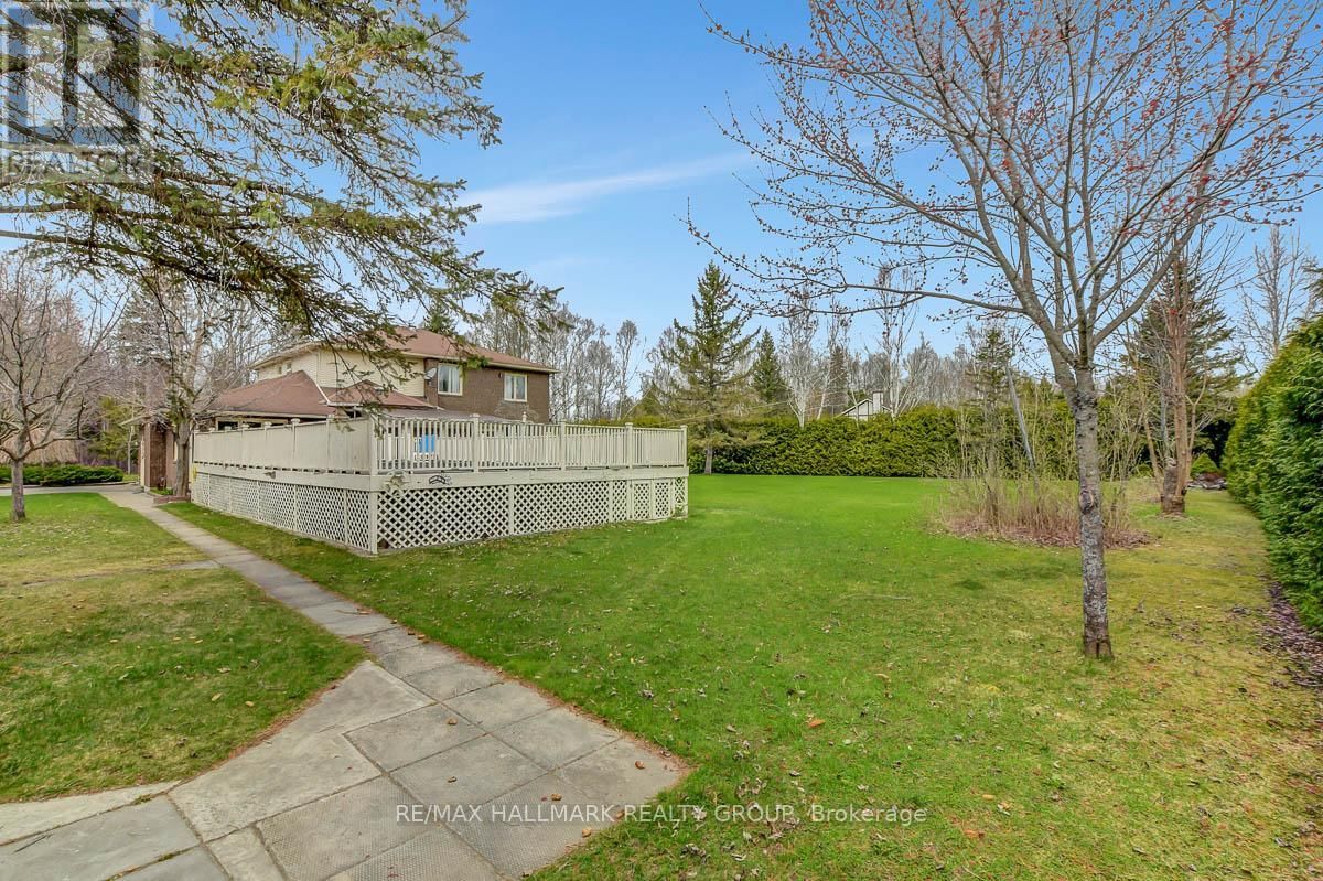 111 HUNTLEY MANOR DRIVE Image 40