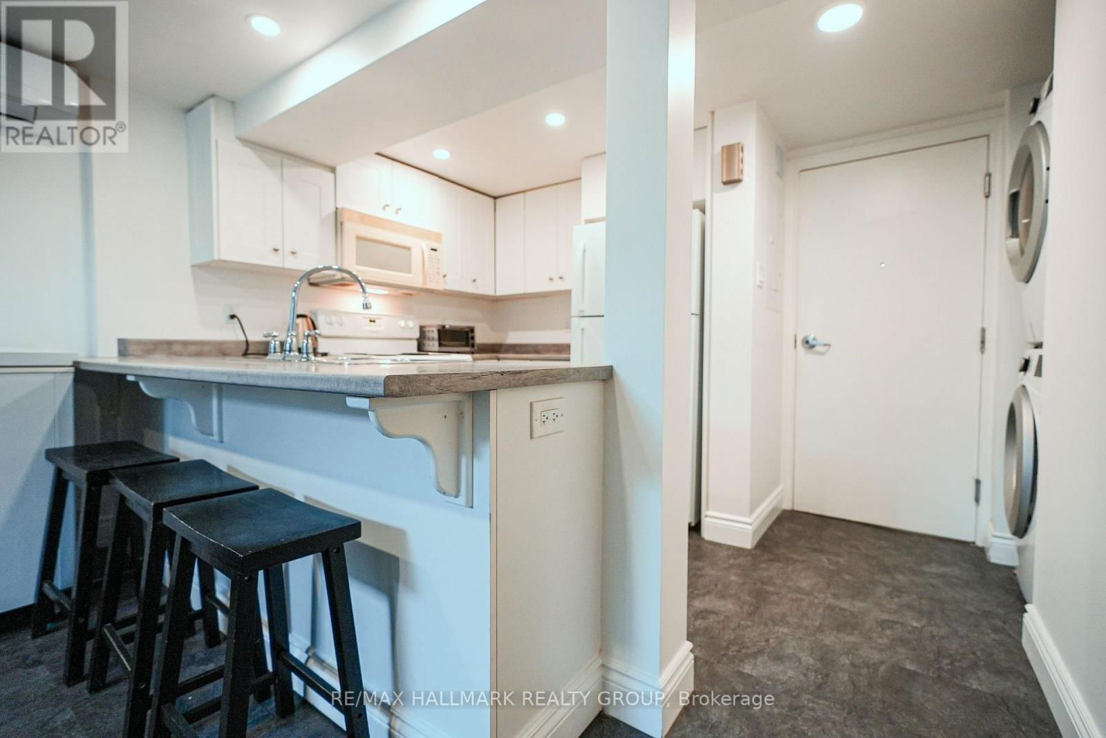 924 BERMUDA AVENUE Image 23