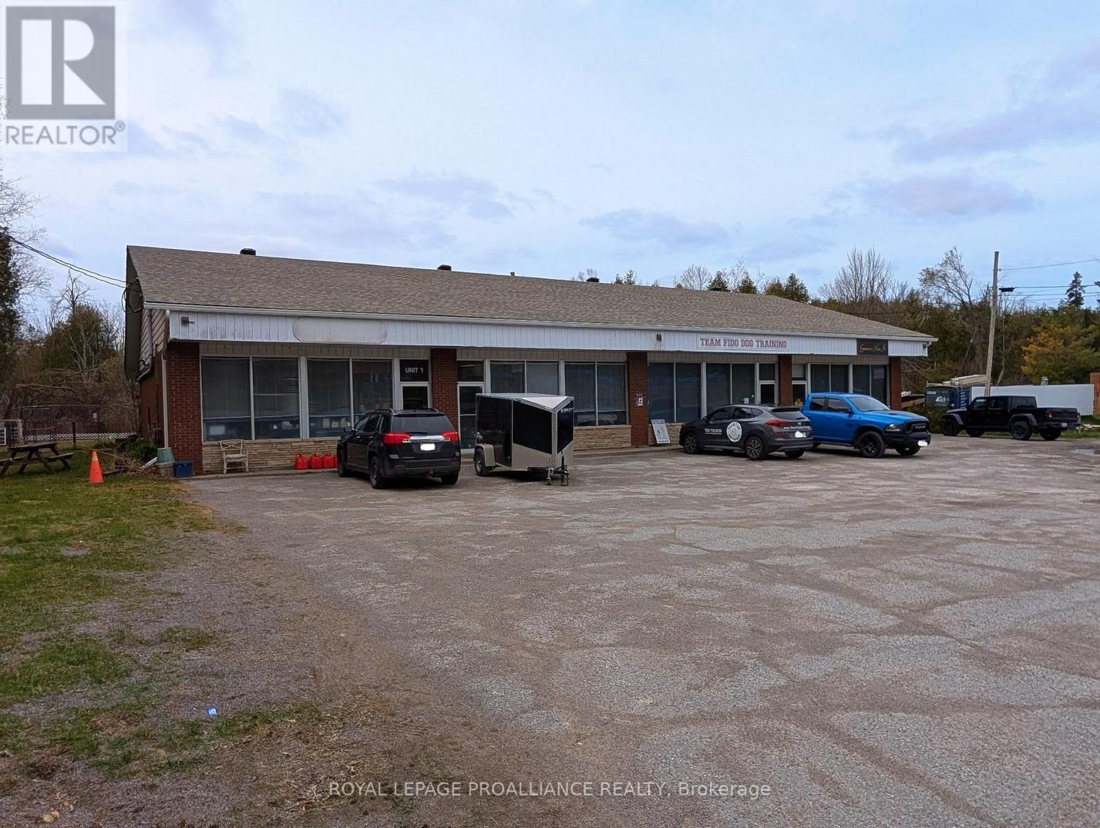 3165 LAKEFIELD ROAD Image 1