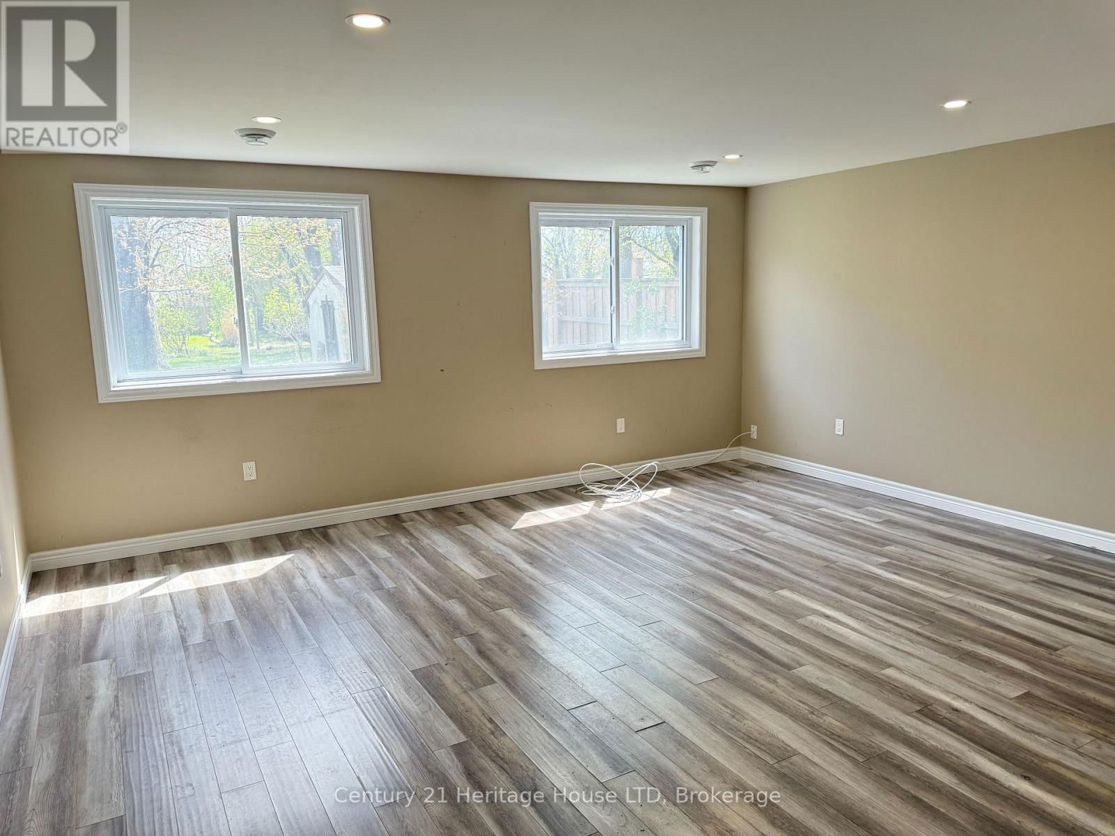 264 HENRIETTA STREET Image 10