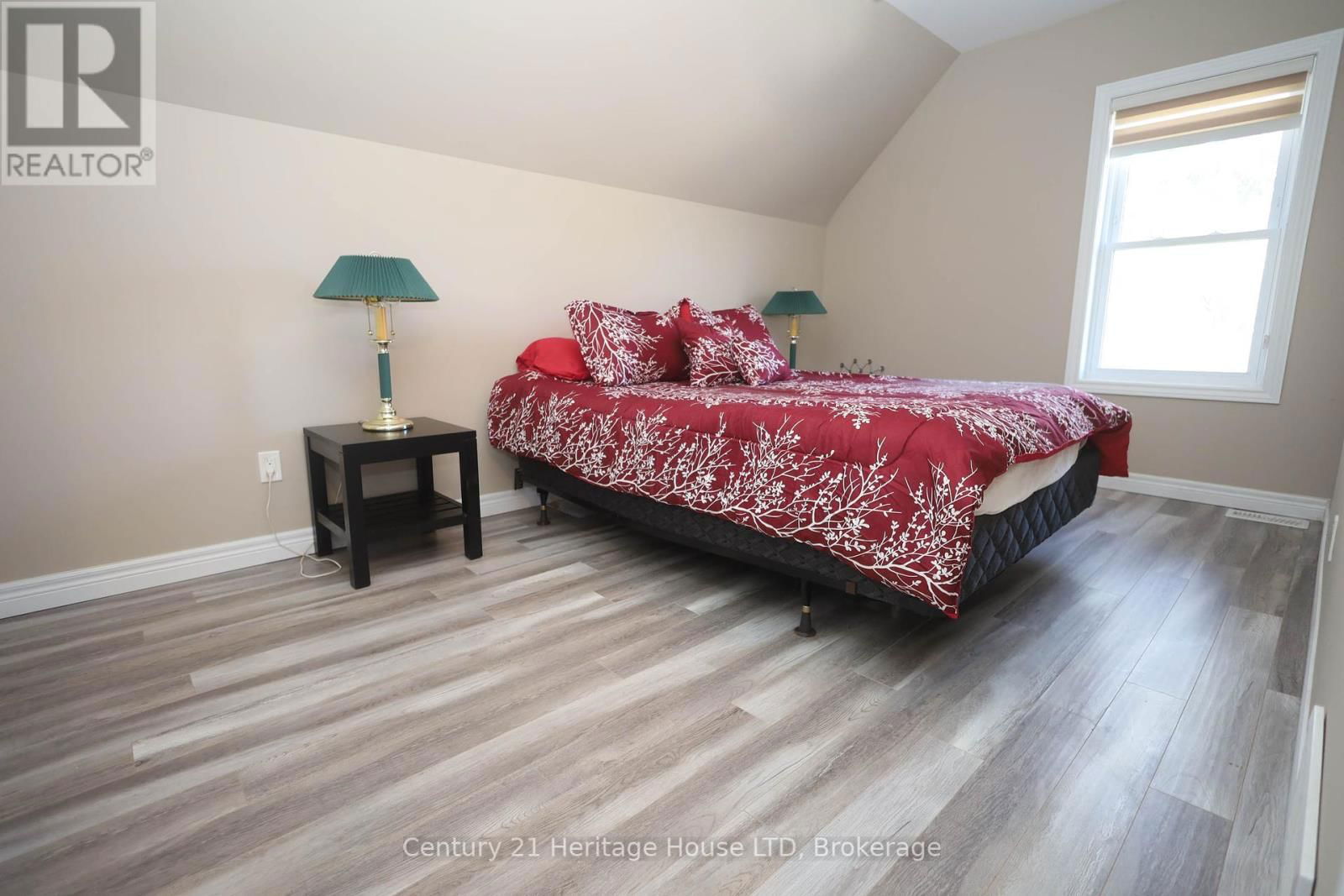 264 HENRIETTA STREET Image 15